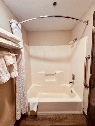 Bathroom 3, Wingate by Wyndham Anchorage Downtown/Ship Creek, Anchorage