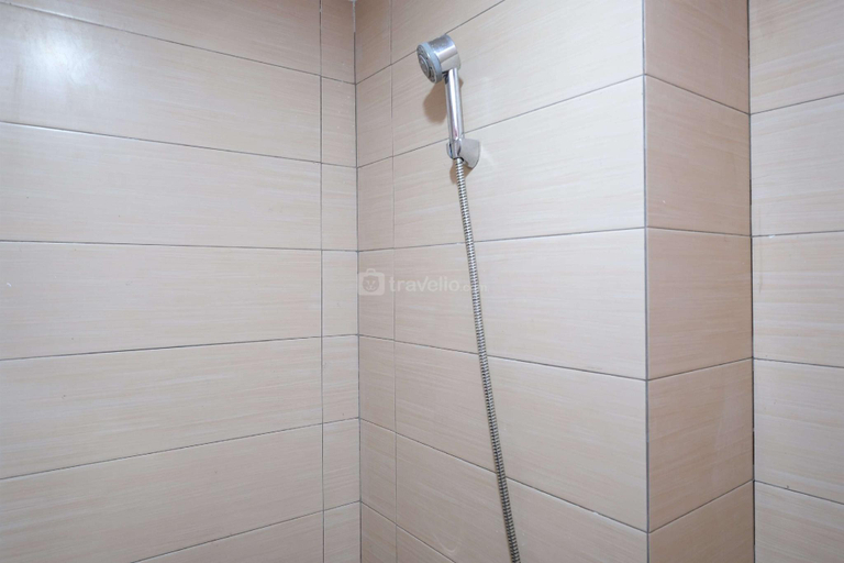 Bathroom 3, SimplyLook Studio Margonda Residence 5 By Travelio, Depok