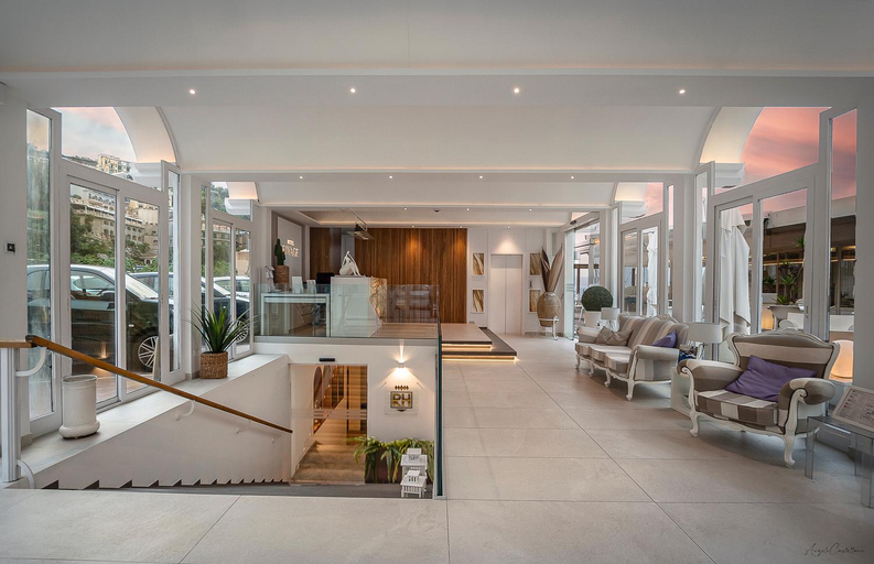 Public Area 2, Hotel Rivage, Napoli