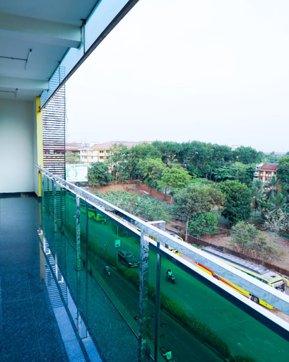 Sport & Beauty, Hotel Heraa Inn , Dakshina Kannada