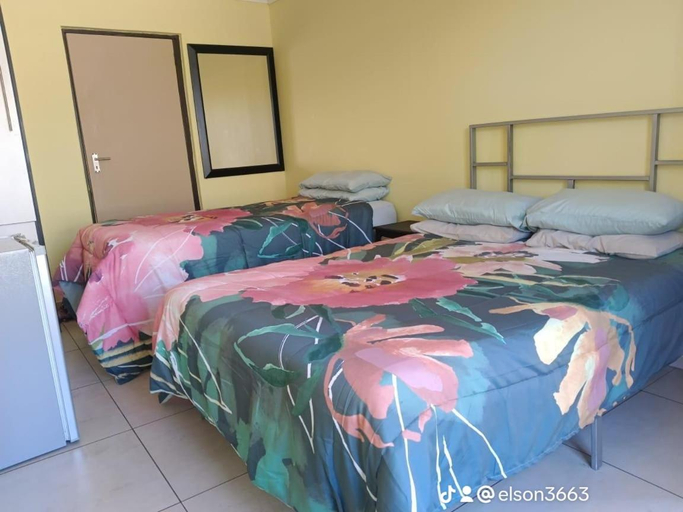 Others 5, ELSON LODGE K1, Ekurhuleni