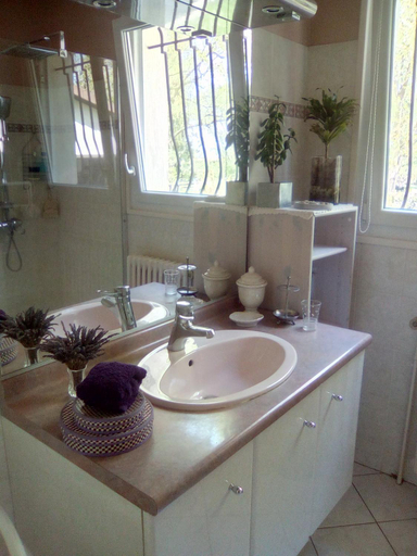 Bathroom 5, Havre de paix au bord de l'Eure, Eure