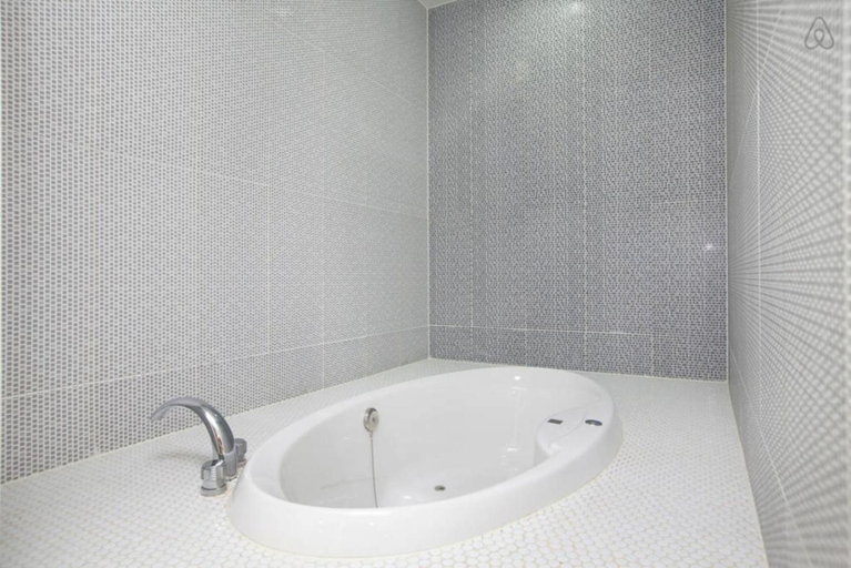 Bathroom 3, Zum Motel, Songpa
