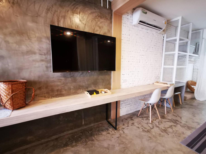 Others 5, Many Days Hostel Bangkok, Khlong San
