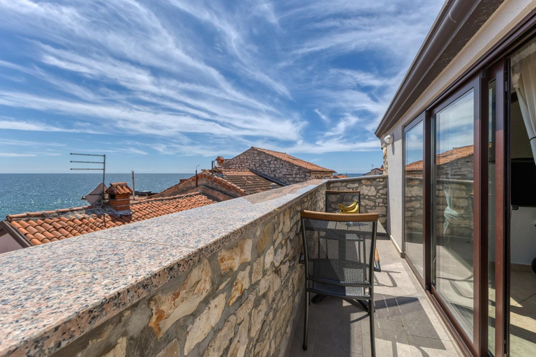 Others 2, Old Town Apartments in Umag, Umag