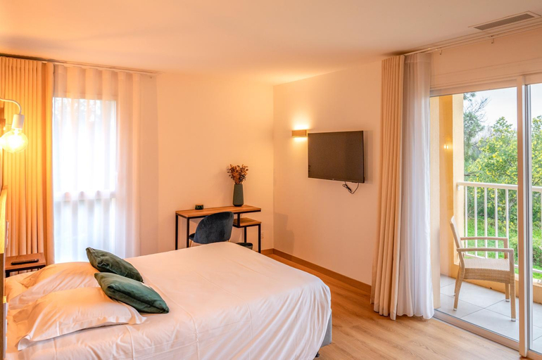 Bedroom 4, Auberge Les Oliviers, Haute-Corse