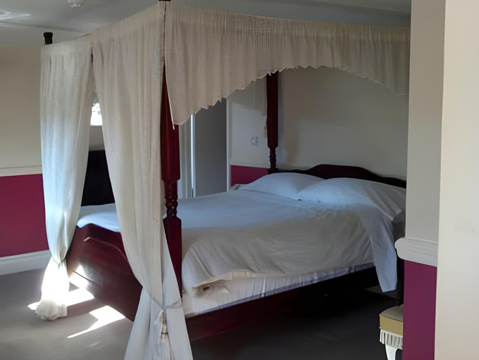 Bedroom 2, Rose and Crown Hotel, Suffolk