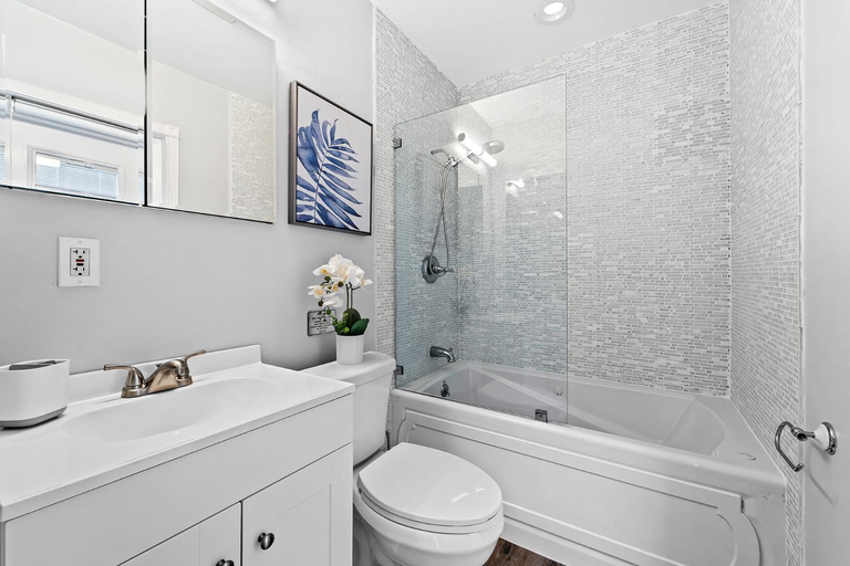 Bathroom 3, Peaceful 5BR -Waterway Views Private Heated Pool, Broward