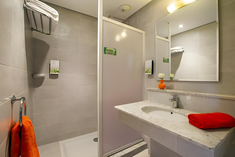 Bathroom 4, Club Madina - All Inclusive, Marrakech
