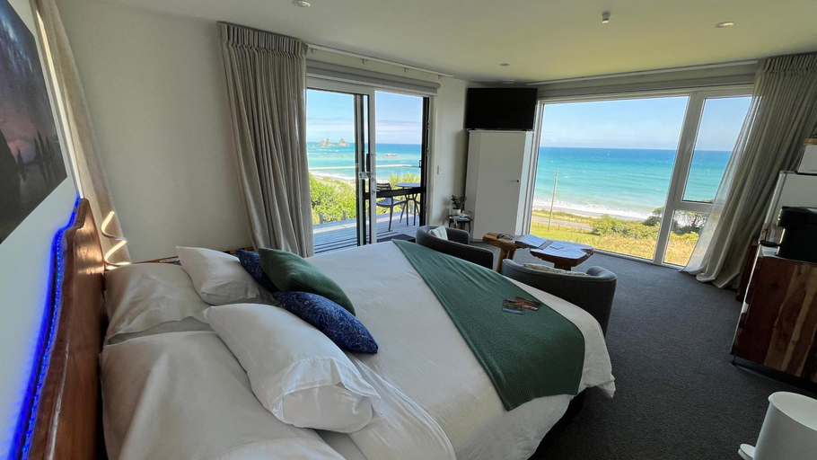 Others 3, View With A Room NZ - Boutique Beachfront Accommodation on the Great Coast Road, Grey