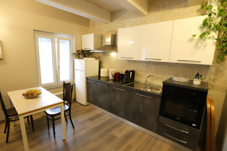 Others 3, B&B 18 Gradini, Milano