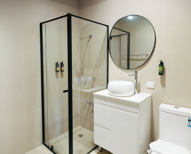 Bathroom 5, City Budget Hotel, Sydney