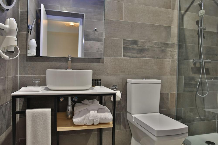 Bathroom 5, Moon Hotel & Spa, Almería