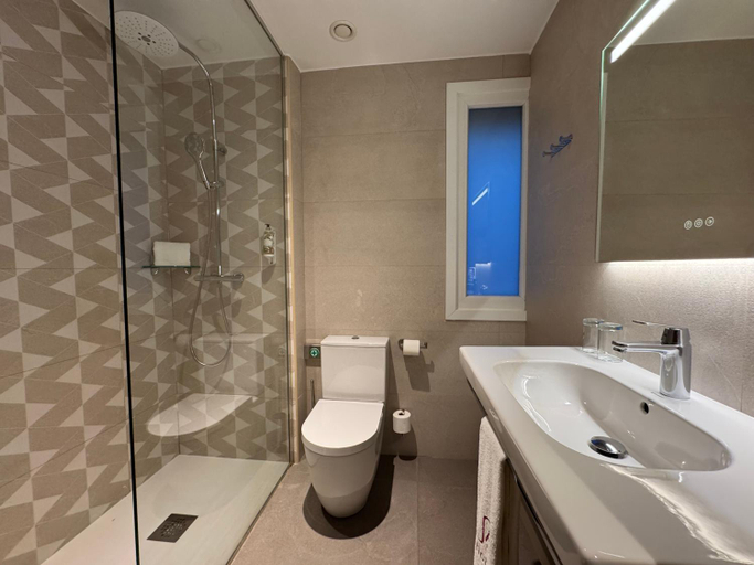 Bathroom 3, Urban A+++ Hotel, Madrid