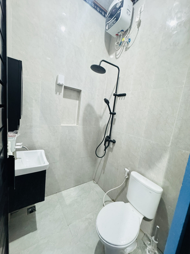 Bathroom 3, UT Apart Yogya, Kulon Progo