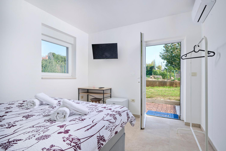 Others 3, B&B Dia, Umag