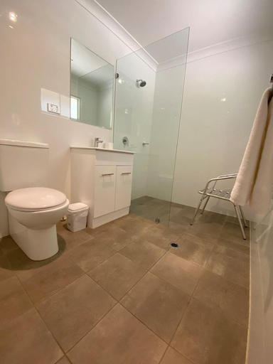 Bathroom 3, The Hahndorf Old Mill Hotel, Adelaide