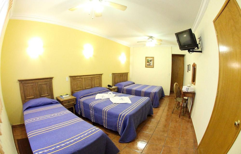Bedroom 3, Hotel El Carmen, Morelia