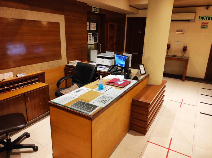Public Area 2, Hotel Broadway, Chandigarh