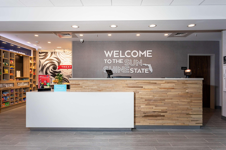 Public Area 2, Hampton Inn Marianna I-10, Jackson