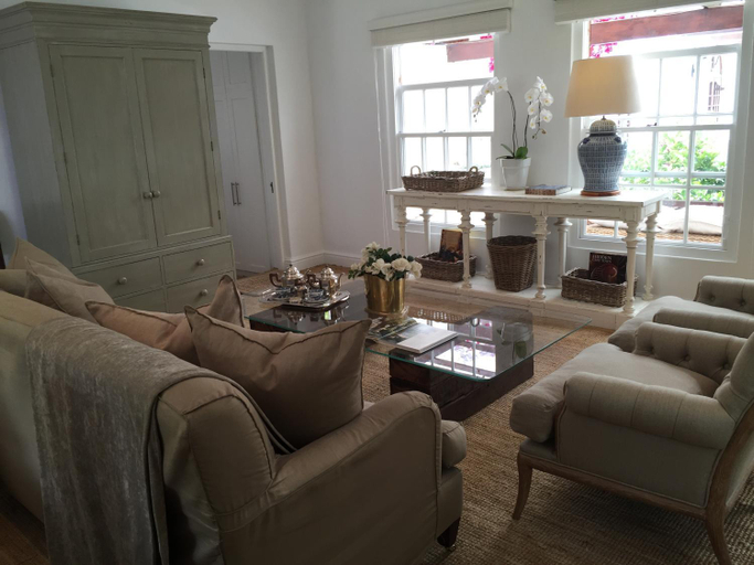 Others 5, The White Manor, City of Cape Town
