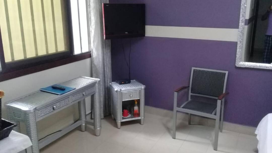 Others 5, Residence Les Calanques, Dakar