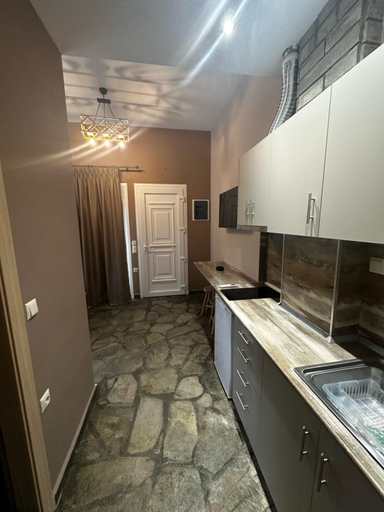 Others 5, Haus Viktoria 4, East Macedonia and Thrace