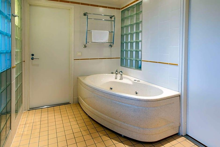 Bathroom 4, Scandic Rukahovi, Northern Ostrobothnia