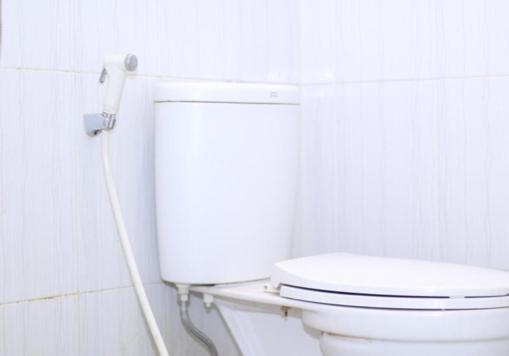 Bathroom, Trion Homestay Syariah, Banyuwangi