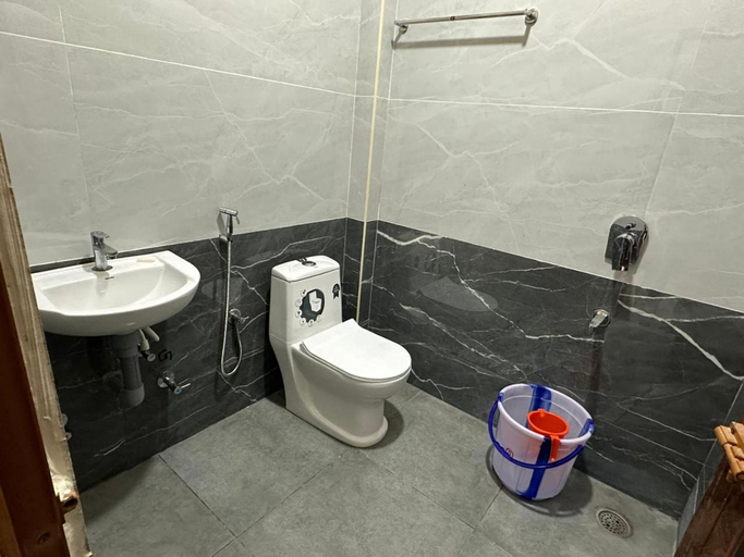 Bathroom, Hotel Royal Blue, Coimbatore