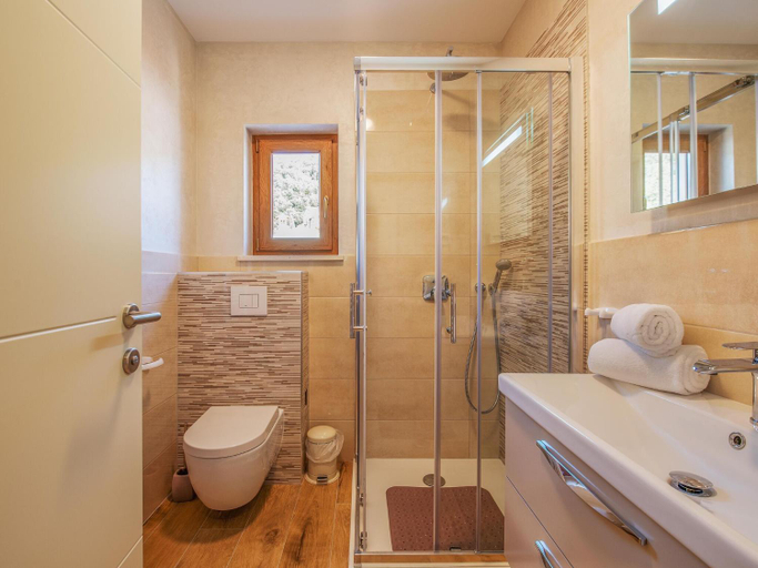 Bathroom 3, Villa Porto by Istrian Beaches, Marčana