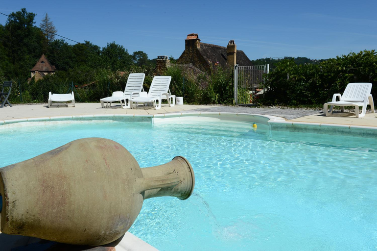Others 2, lO GORISSADO - La ferme du glandier, Dordogne