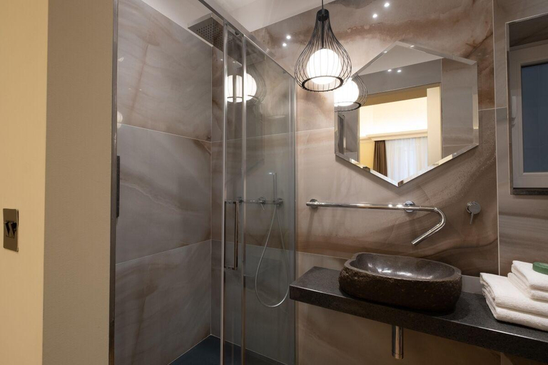 Bathroom 4, Pjazza Merkanti Suites
