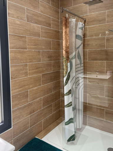 Others 5, Ecolodge37 Chambre independante SdB, WC et parking, Indre-et-Loire