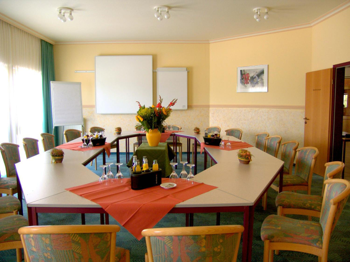 Others 3, Oder-Hotel, Uckermark