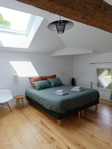 Bedroom 1, Maison Irondas, Gironde
