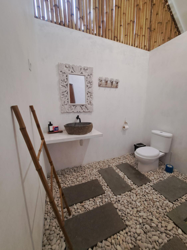 Bathroom 4, Coco Colada Bungalows, Lombok