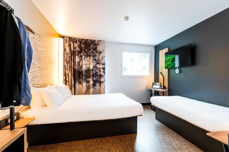 Bedroom 4, B&B HOTEL Versailles Rocquencourt, Yvelines