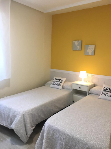 Others 5, Llanes International Hostel, Asturias