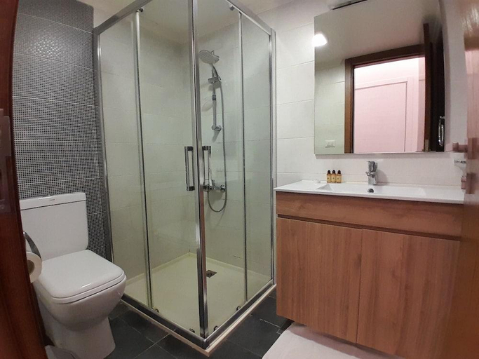 Bathroom 5, Shade Hotel Beirut, Beirut