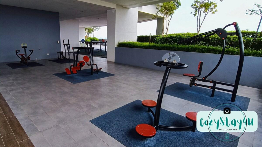 Others 4, Puchong Skylake Lake-view Condo 3-6pax , Puchong