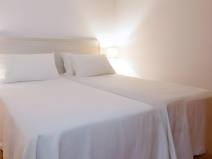 Bedroom 3, Dom Pedro Lagos, Lagos
