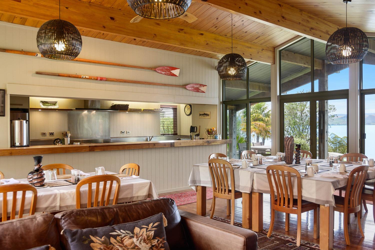 Food & Drinks 5, Koura Lodge, Rotorua