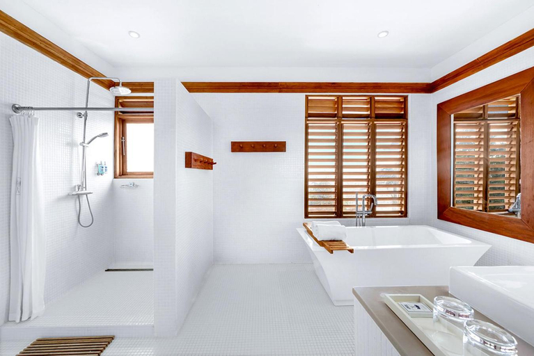 Bathroom 5, COUPLES SWEPT AWAY - ALL INCLUSIVE - COUPLES ONLY