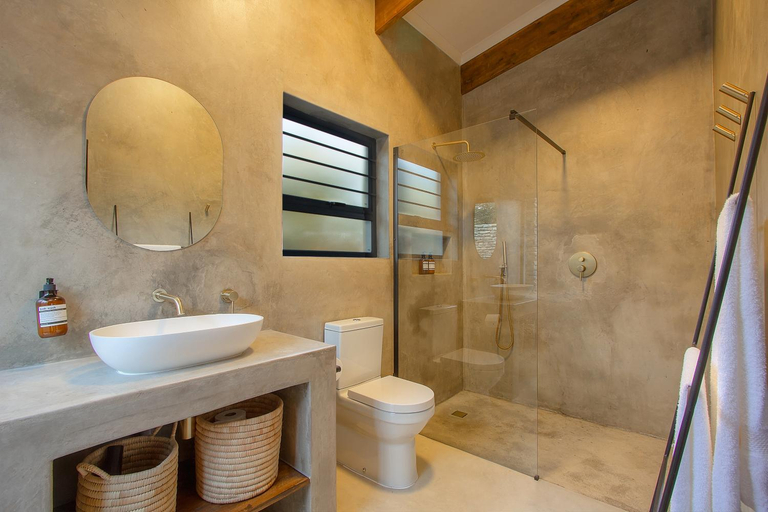 Bathroom, The Duchess. Luxury Safari Villa, Ehlanzeni