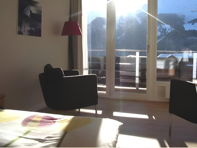 Bedroom 3, Hotel Baren, Interlaken