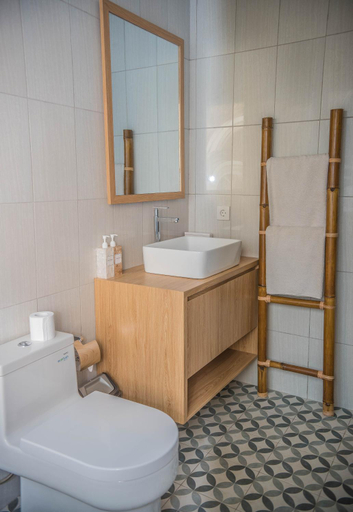 Bathroom 4, The Ganesha Homestay, Badung