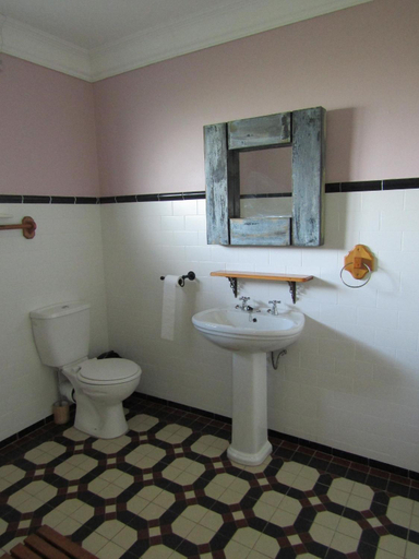 Bathroom 3, Sugar Hill Manor, Uthungulu