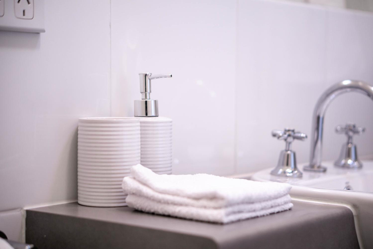 Bathroom 4, Tasha's Apartments on Kerry, Adelaide