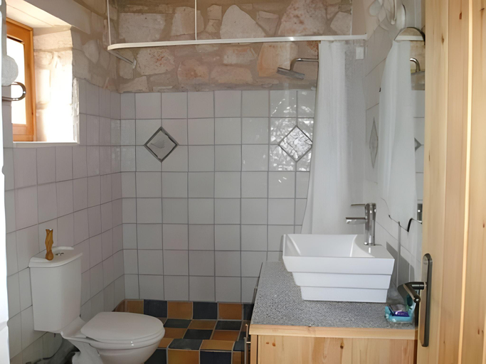 Bathroom 4, Joanna's Stone Villas, Ionian Islands